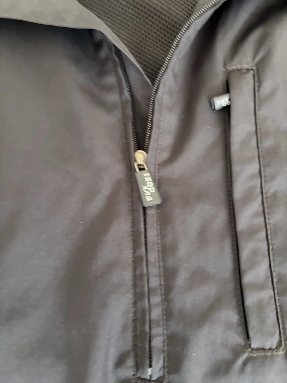 Izod Black Men's Quarter-Zip Windbreaker Pullover